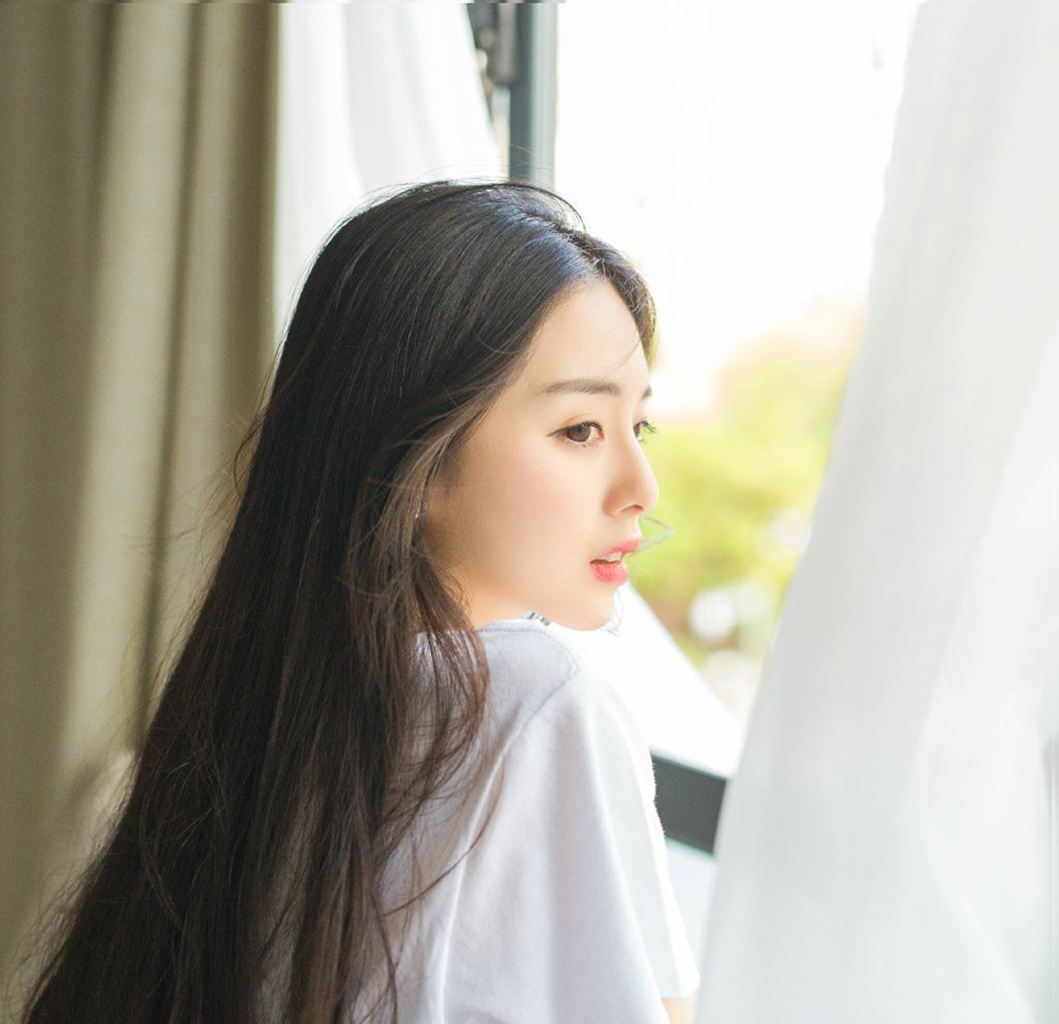 “这……”张任愕然，茫然的看向雄阔海手中的将印，一时间有些不知所措。